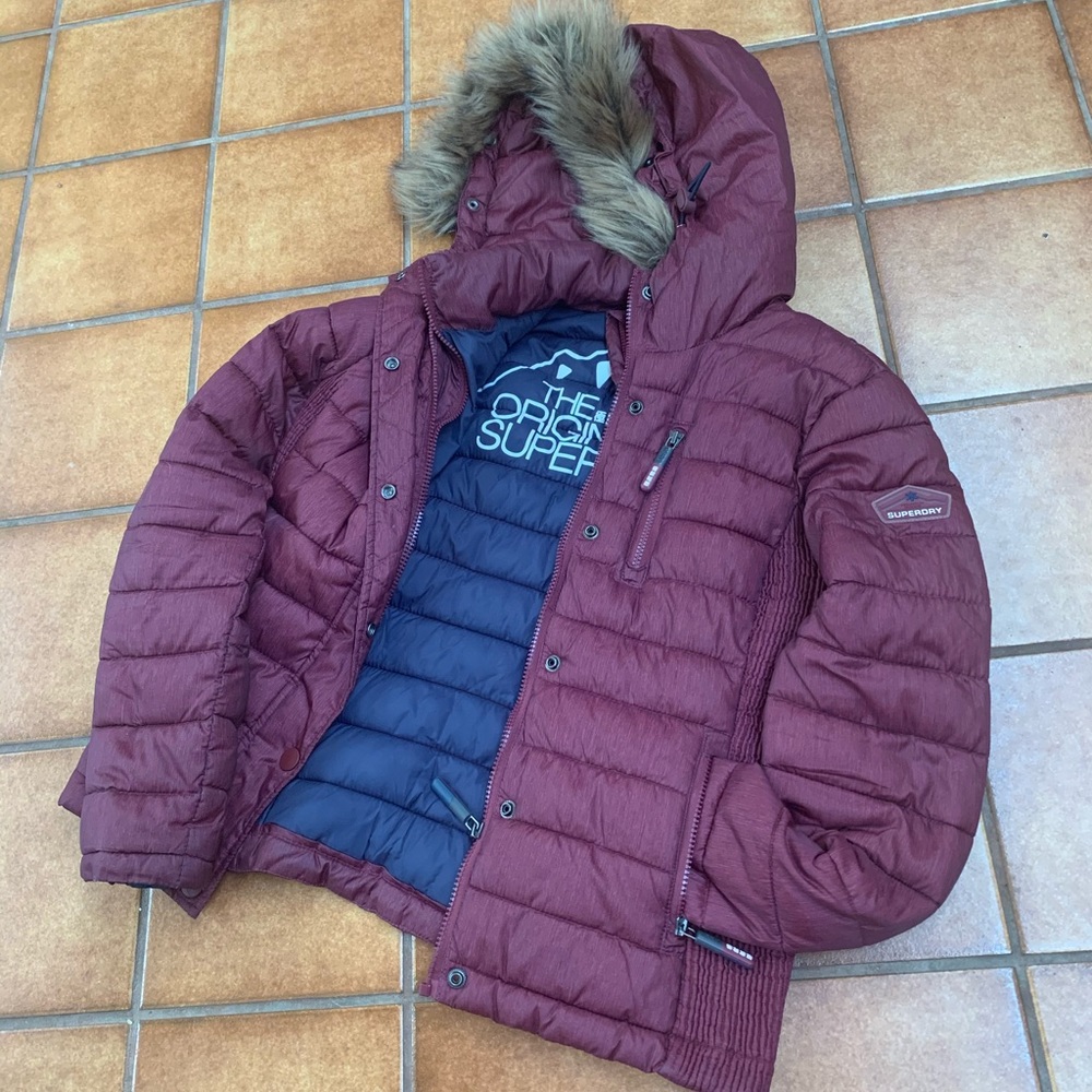 🧥 Superdry Puffer Jacket